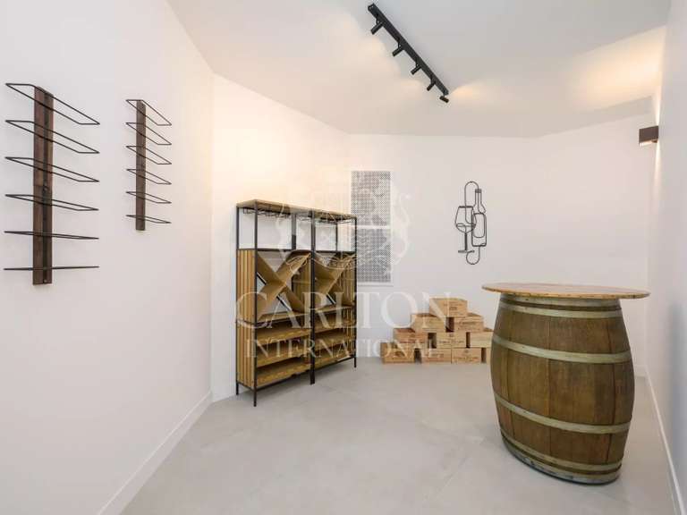 Villa Mandelieu-la-Napoule - 4 bedrooms - 307m²