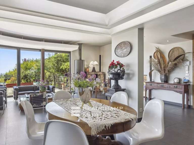Villa with Sea view Mandelieu-la-Napoule - 5 bedrooms - 300m²