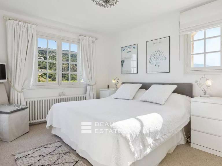 Villa with Sea view Mandelieu-la-Napoule - 5 bedrooms - 183m²