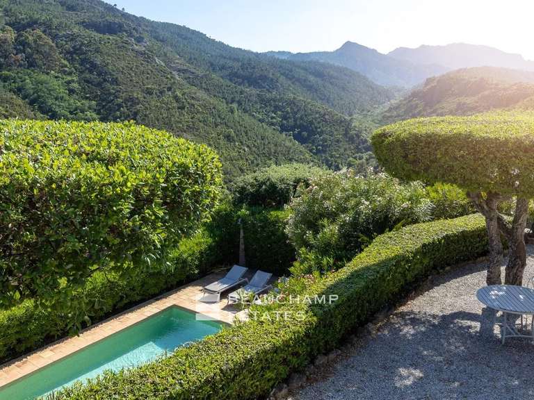 Villa with Sea view Mandelieu-la-Napoule - 5 bedrooms - 183m²