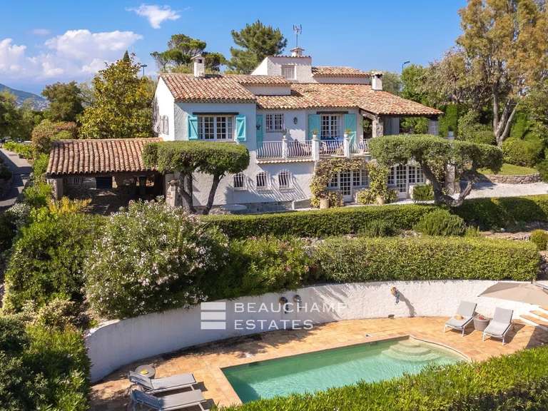 Villa with Sea view Mandelieu-la-Napoule - 5 bedrooms - 183m²