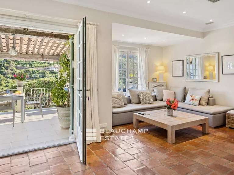 Villa with Sea view Mandelieu-la-Napoule - 5 bedrooms - 183m²