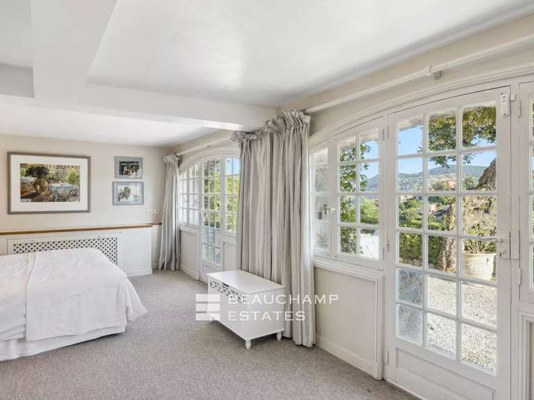 Villa with Sea view Mandelieu-la-Napoule - 5 bedrooms - 183m²