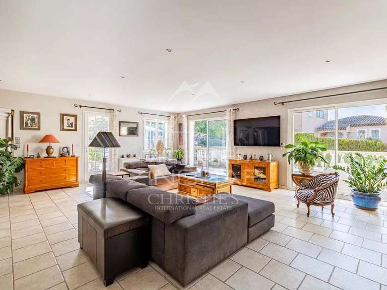 Villa Mandelieu-la-Napoule - 4 chambres - 205m²