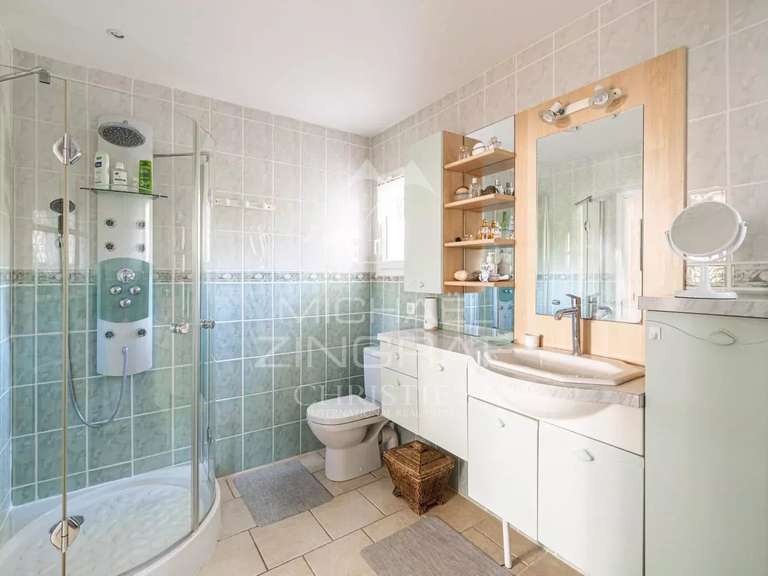 Villa Mandelieu-la-Napoule - 4 chambres - 205m²