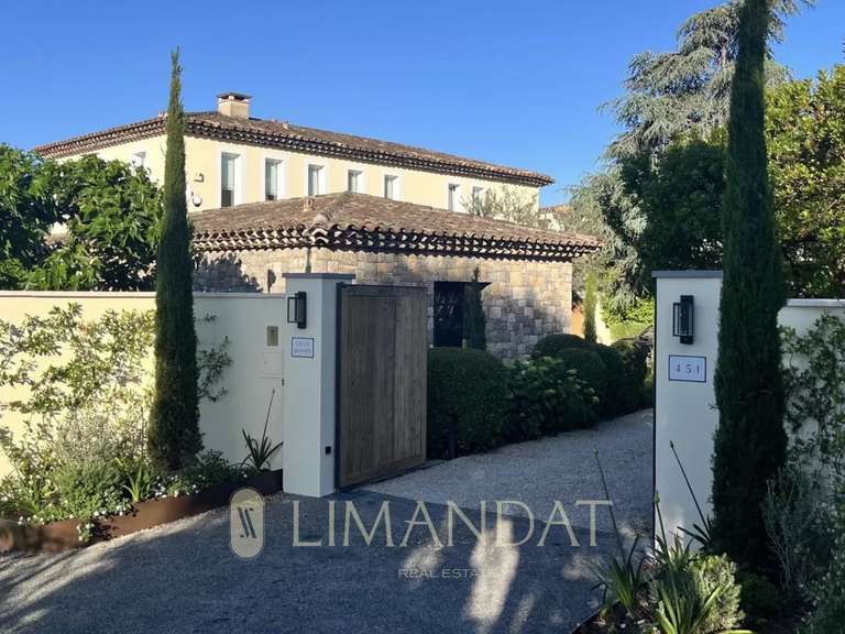 Villa Mandelieu-la-Napoule - 4 chambres - 250m²