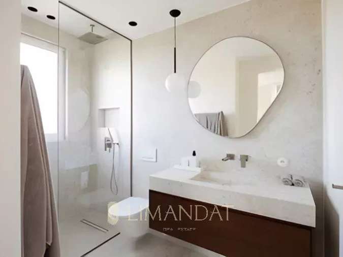 Villa Mandelieu-la-Napoule - 4 chambres - 250m²