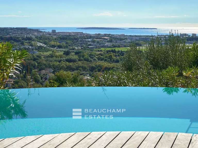 Villa with Sea view Mandelieu-la-Napoule - 5 bedrooms - 300m²