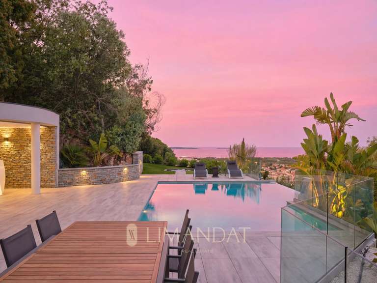 Villa with Sea view Mandelieu-la-Napoule - 5 bedrooms - 302m²