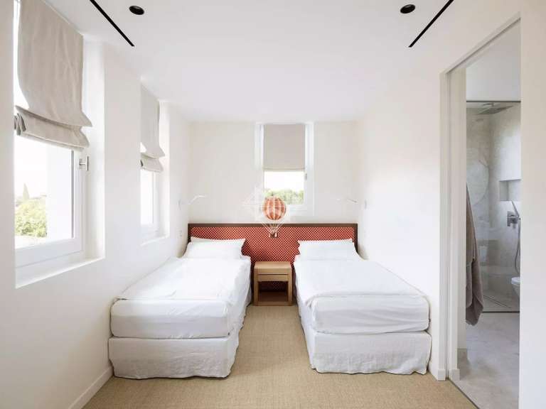 Villa Mandelieu-la-Napoule - 4 chambres - 220m²