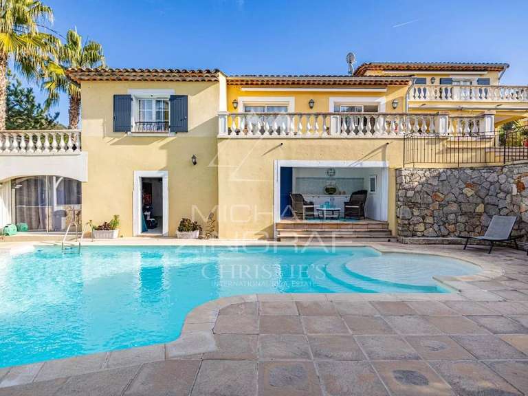 Villa Mandelieu-la-Napoule - 4 chambres - 205m²