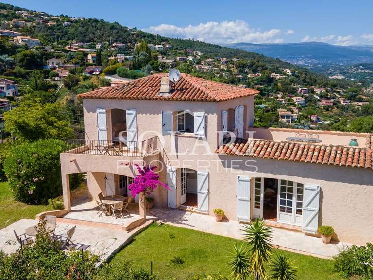 Villa Mandelieu-la-Napoule - 3 chambres - 135m²