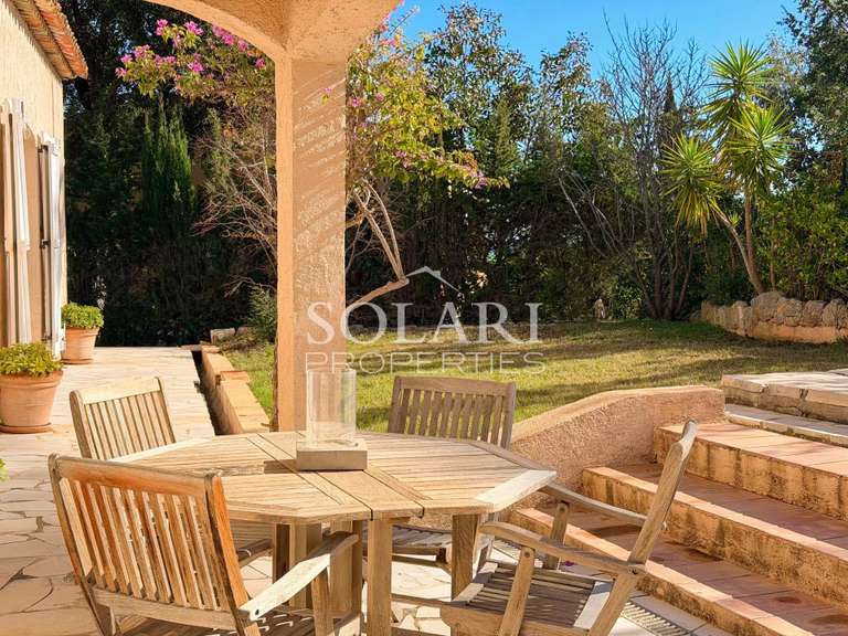 Villa Mandelieu-la-Napoule - 3 chambres - 135m²