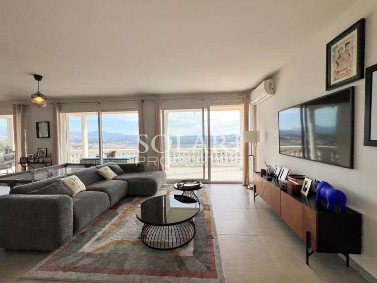 Villa Mandelieu-la-Napoule - 4 chambres - 190m²