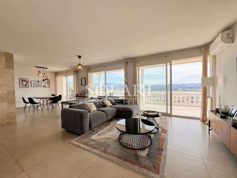 Villa Mandelieu-la-Napoule - 4 chambres - 190m²