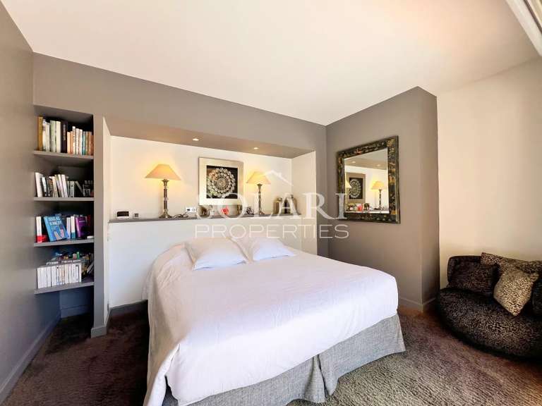 Villa Mandelieu-la-Napoule - 5 chambres - 221m²