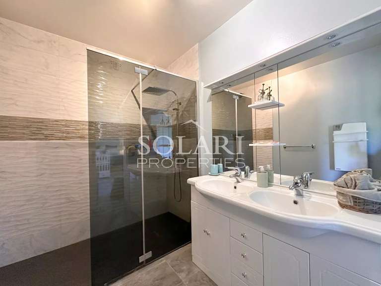 Villa Mandelieu-la-Napoule - 5 chambres - 175m²