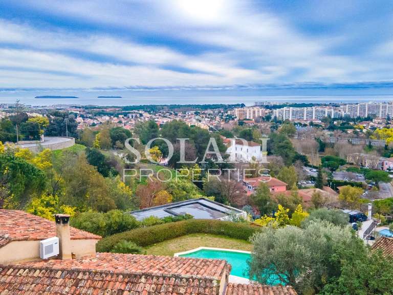 Villa Mandelieu-la-Napoule - 6 chambres - 214m²