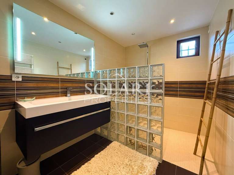 Villa Mandelieu-la-Napoule - 6 chambres - 214m²