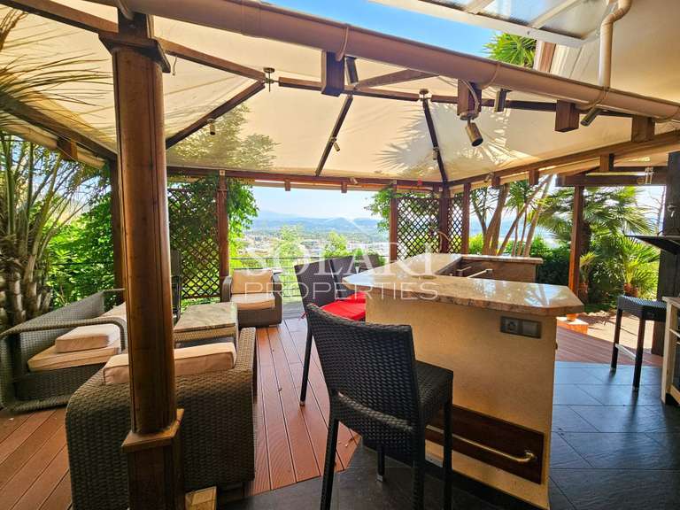 Villa Mandelieu-la-Napoule - 5 bedrooms - 289m²