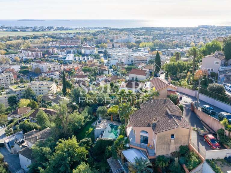 Villa Mandelieu-la-Napoule - 5 chambres - 289m²