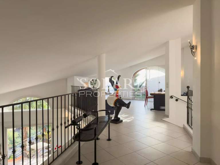 Villa Mandelieu-la-Napoule - 5 chambres - 289m²