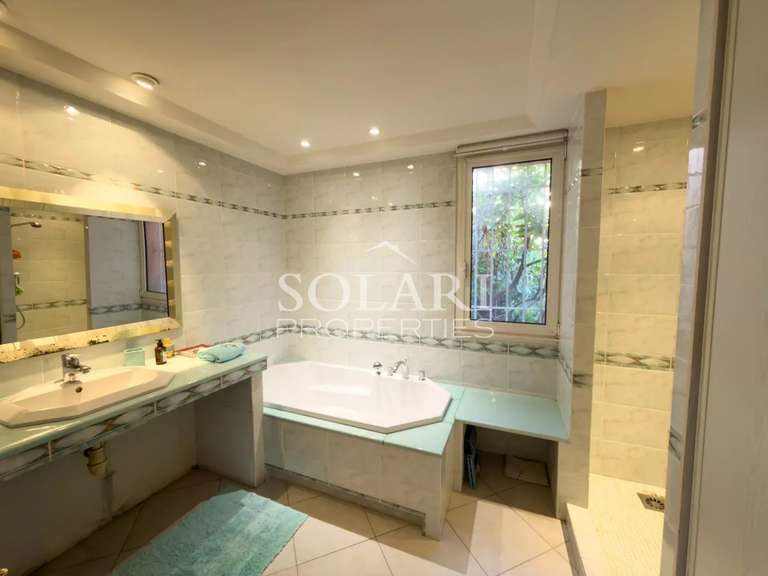 Villa Mandelieu-la-Napoule - 5 chambres - 289m²