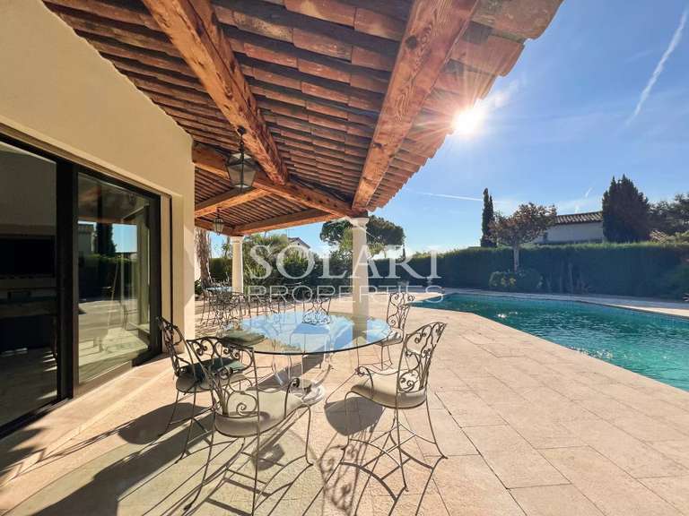 Villa Mandelieu-la-Napoule - 4 chambres - 202m²