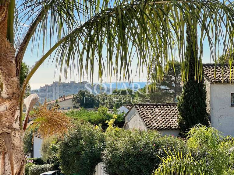 Villa Mandelieu-la-Napoule - 4 chambres - 202m²