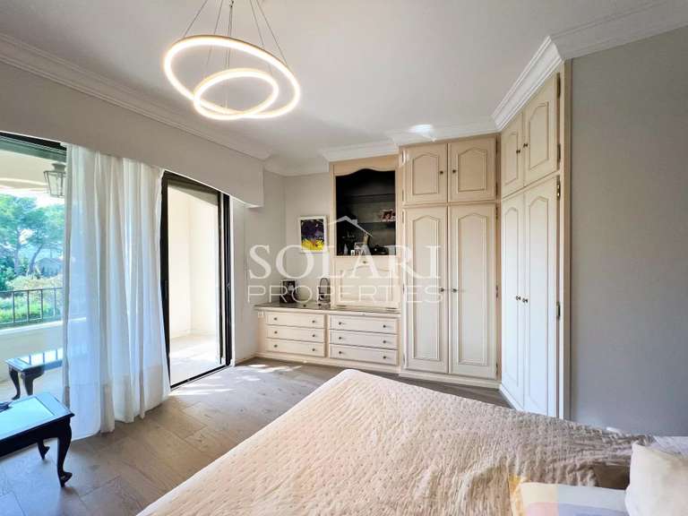 Villa Mandelieu-la-Napoule - 4 chambres - 202m²