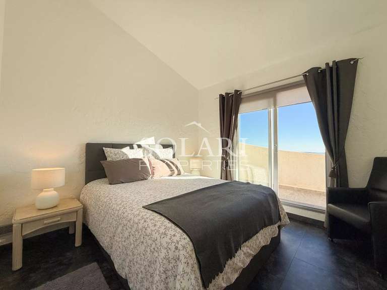 Villa Mandelieu-la-Napoule - 3 chambres - 245m²