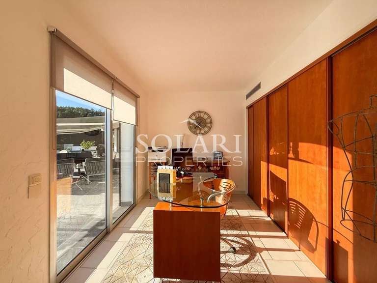 Villa Mandelieu-la-Napoule - 3 chambres - 245m²