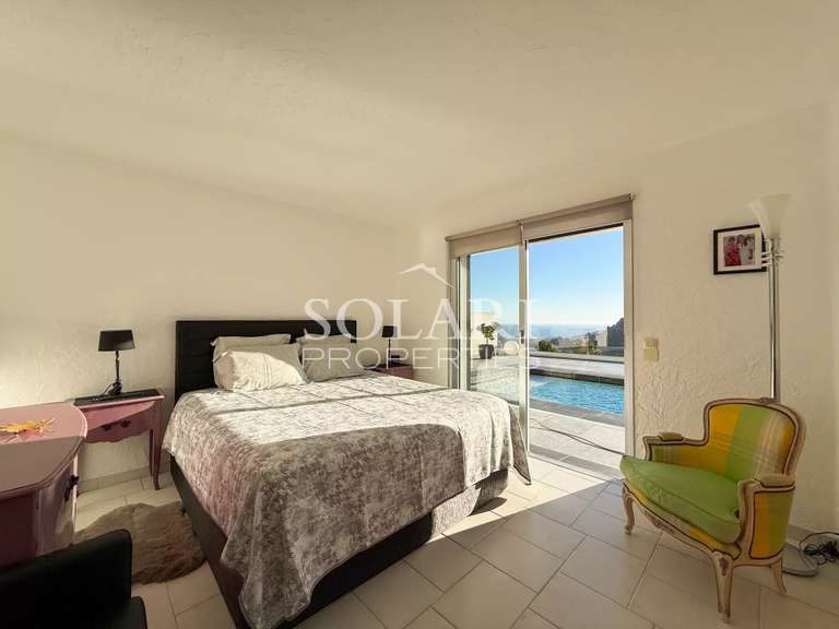 Villa Mandelieu-la-Napoule - 3 chambres - 245m²