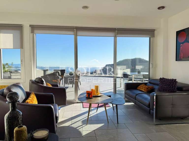 Villa Mandelieu-la-Napoule - 3 chambres - 245m²