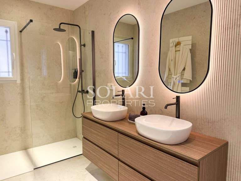 Villa Mandelieu-la-Napoule - 4 chambres - 237m²