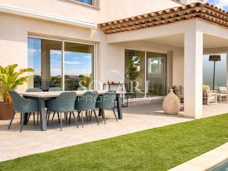 Villa Mandelieu-la-Napoule - 4 chambres - 237m²