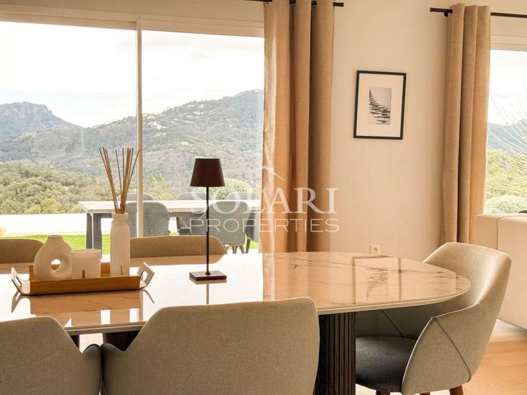 Villa Mandelieu-la-Napoule - 4 chambres - 237m²