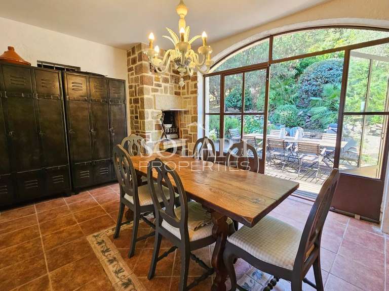 Villa avec Vue sur mer Mandelieu-la-Napoule - 5 chambres - 244m²