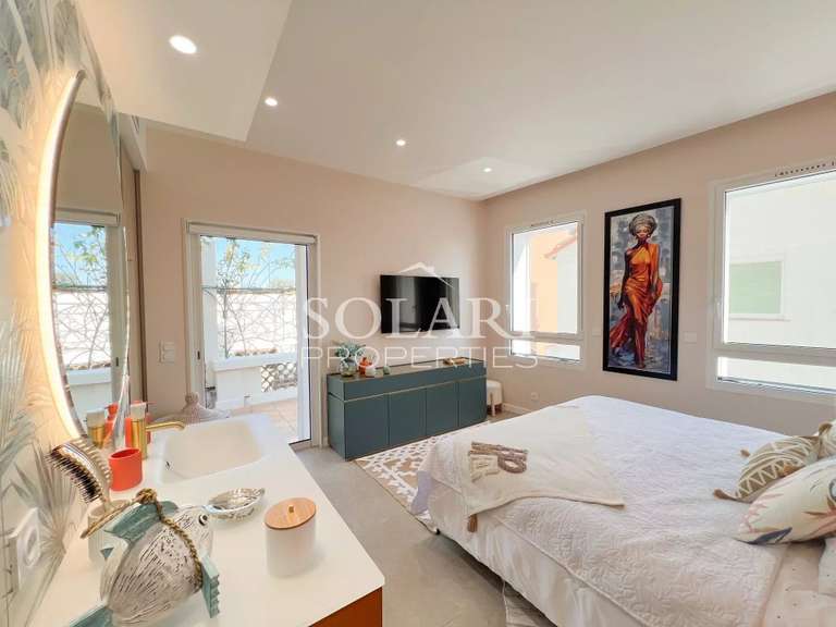 Villa Mandelieu-la-Napoule - 3 chambres - 130m²