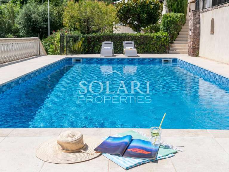 Villa Mandelieu-la-Napoule - 4 chambres - 300m²