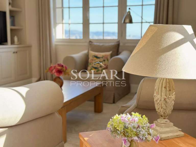 Villa Mandelieu-la-Napoule - 5 chambres - 240m²