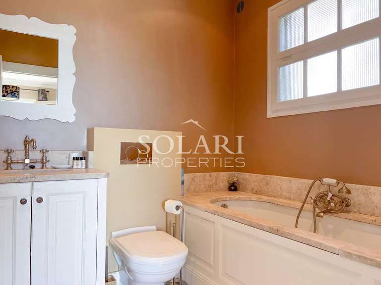 Villa Mandelieu-la-Napoule - 5 chambres - 240m²