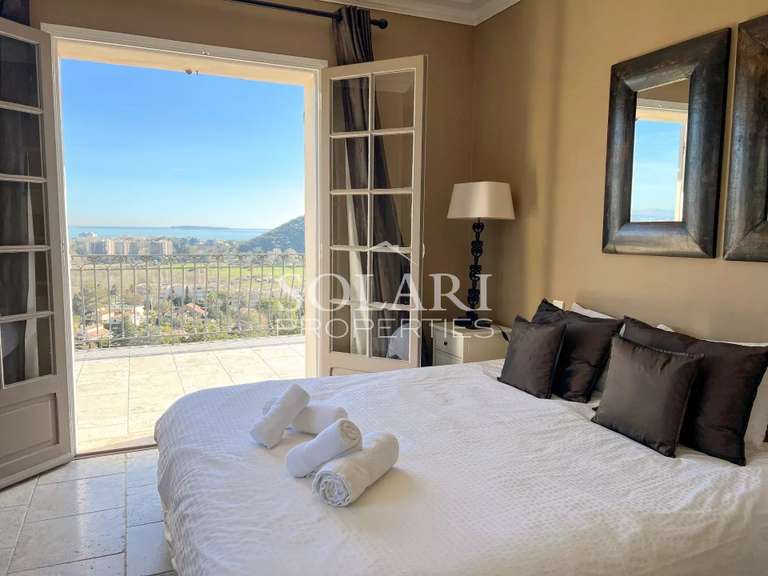 Villa Mandelieu-la-Napoule - 5 chambres - 240m²