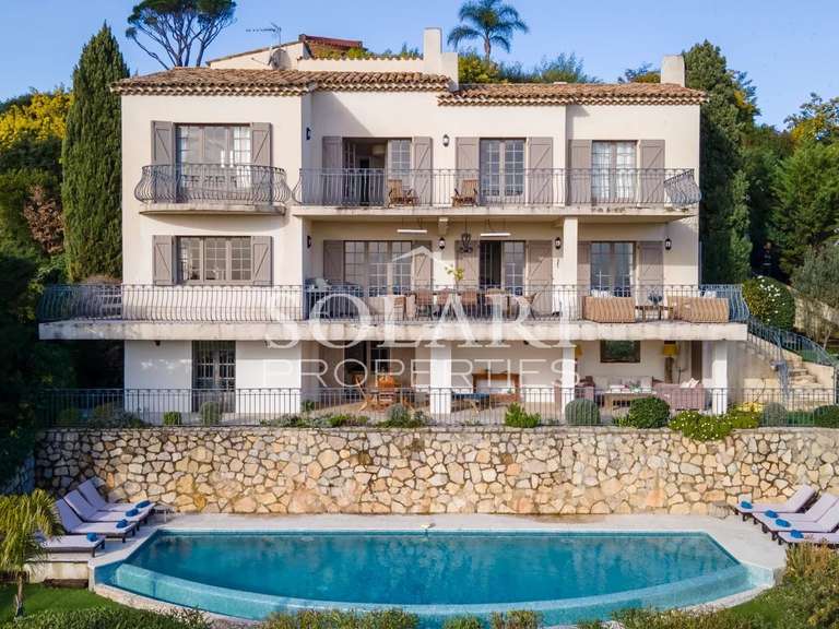 Villa Mandelieu-la-Napoule - 5 chambres - 240m²