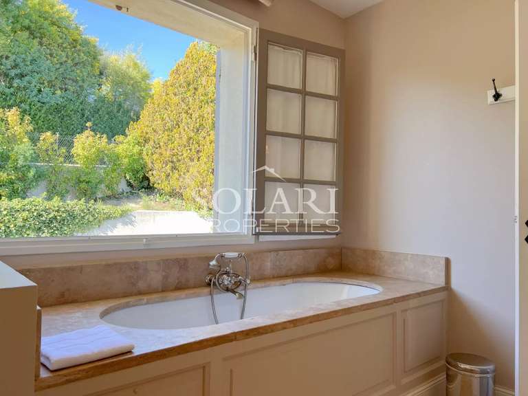 Villa Mandelieu-la-Napoule - 5 chambres - 240m²