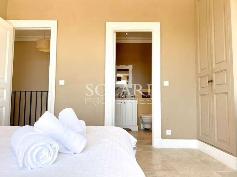 Villa Mandelieu-la-Napoule - 5 chambres - 240m²