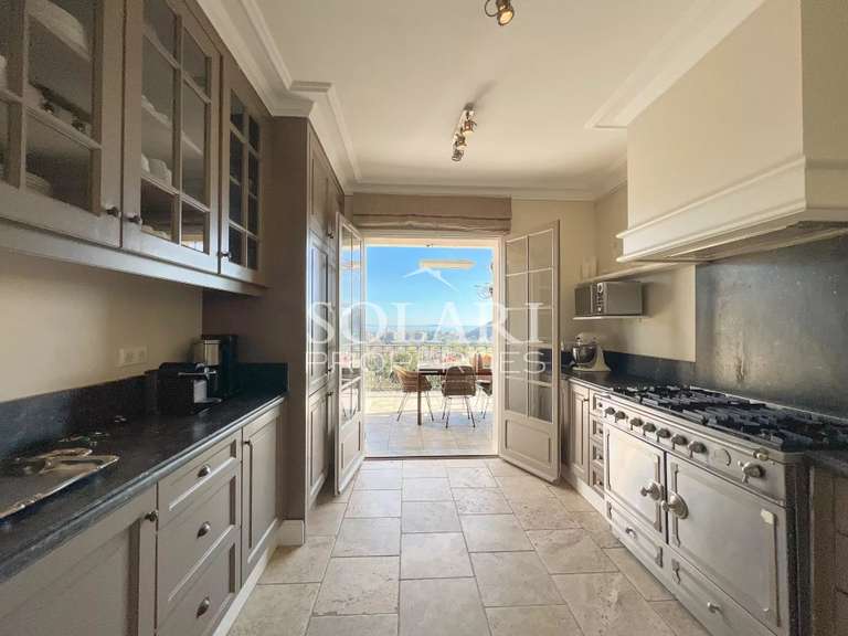 Villa Mandelieu-la-Napoule - 5 chambres - 240m²