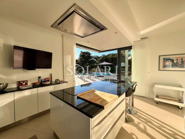 Villa Mandelieu-la-Napoule - 5 chambres - 300m²