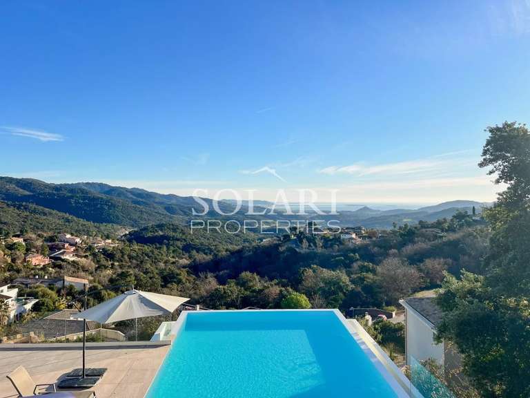 Villa Mandelieu-la-Napoule - 5 chambres - 300m²