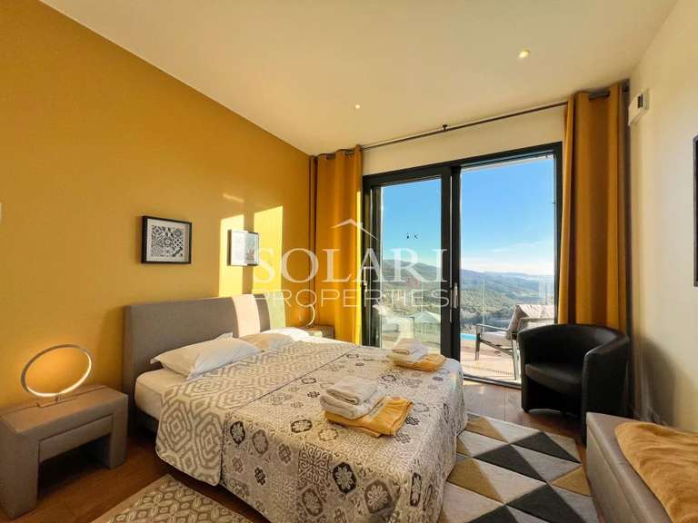 Villa Mandelieu-la-Napoule - 5 chambres - 300m²